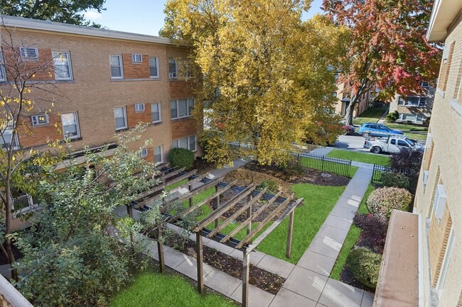 Photo - 1953 Euclid Ave Unit 205