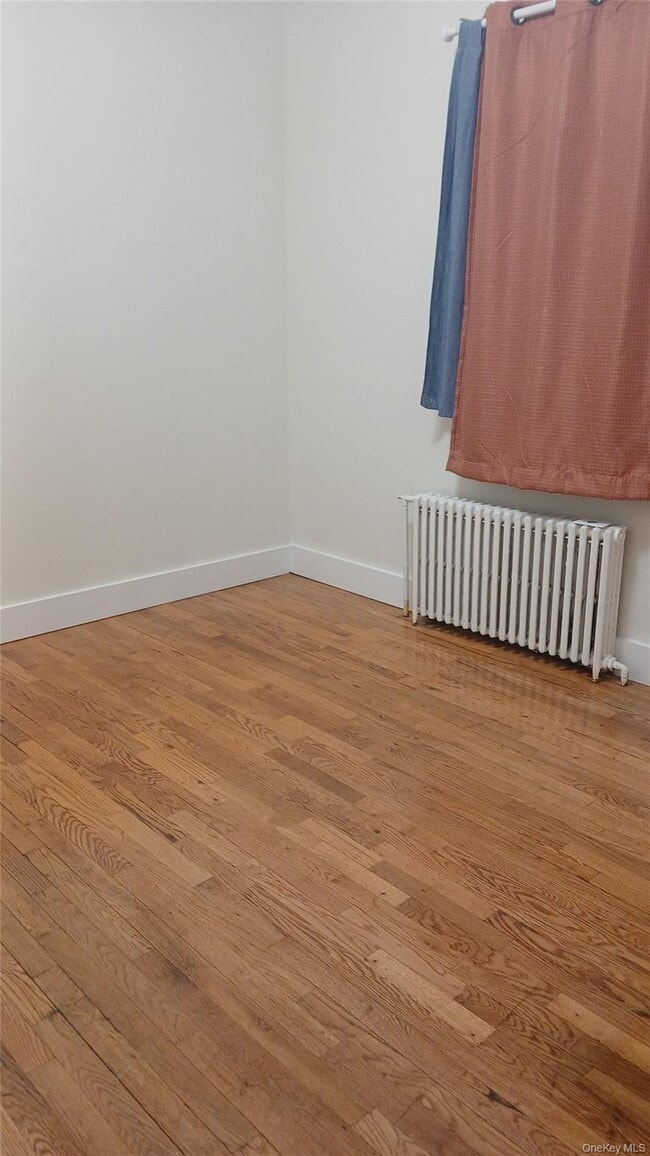 Photo - 120-21-101 101st Ave