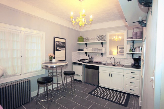 Kitchen with everything you need