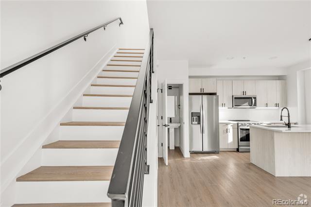 Building Photo - 2312 S Delaware St Unit 7 Rental