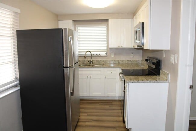 Photo - 10512 121st Ave