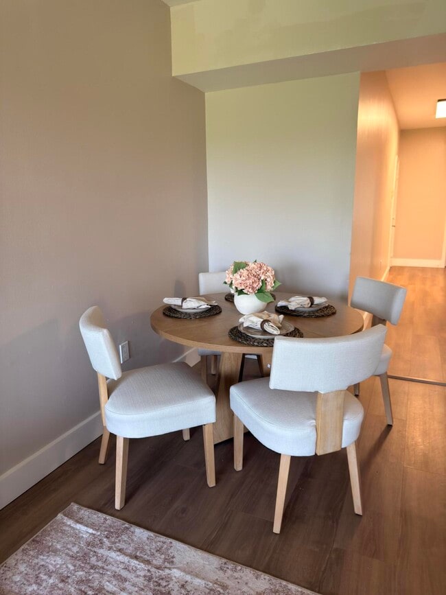 Photo - 2060 Greenview Shores Blvd