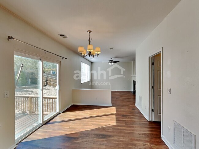 Photo - 2435 S Gibralter Way