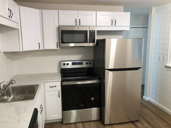 Photo - 85 Old Town Rd