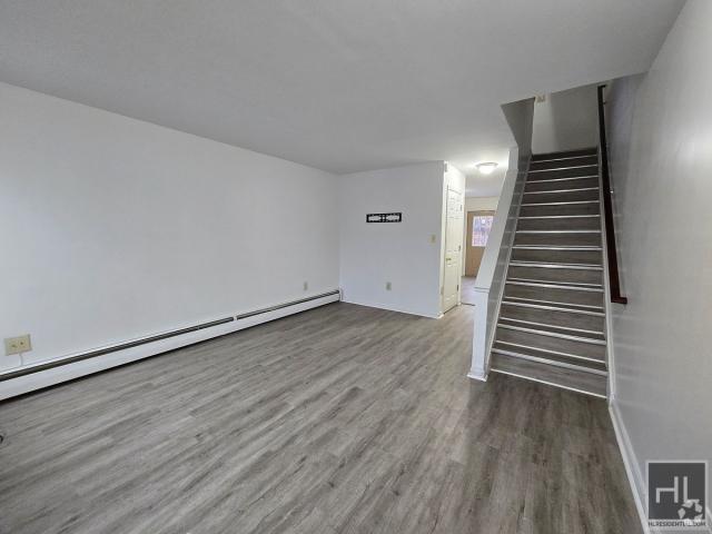 Building Photo - 4 bedroom in BROOKLYN NY 11206 Rental