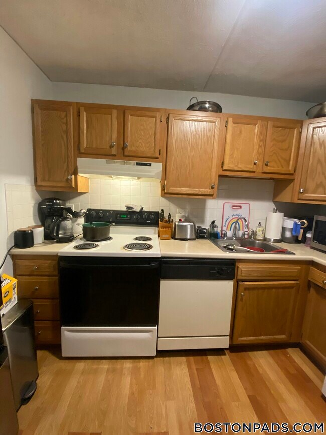 Photo - 175 Adams St Unidad 30