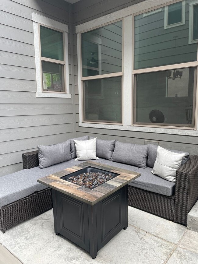 Photo - Live in a modern 4 bed / 4 bath home in Denver—without paying “entire house” rent.