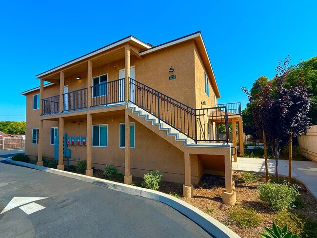 Building Photo - Welcome to your newly designed and mostly ... Unit 2 Rental