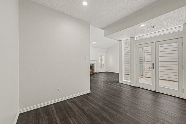 Photo - 5913 Woodway Place Ct