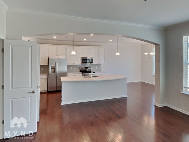 Photo - 776 River Park Road