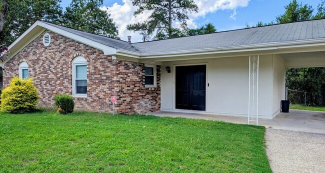 Building Photo - 221 Merrymont Dr Rental