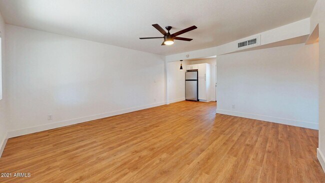 Photo - 3942 E Earll Dr Unit # 1