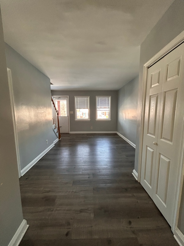 Photo - 6911 Gough St