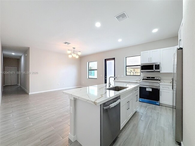 Photo - 402-414 NW 41st St Unit 402