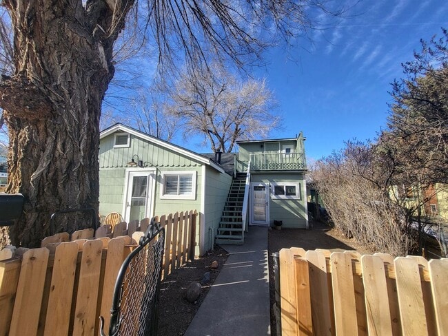 Building Photo - HAR0204-208-205 1/2>** Unit HAR0208 1/2