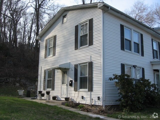 Building Photo - 321 Robinwood Rd Unit Left Side Rental
