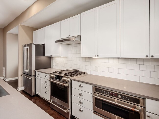 Building Photo - Luxury Living at Four X Five Condos