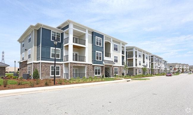 Boulevard at 3200