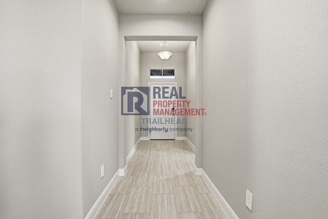 Photo - Inviting 4-Bedroom Home with Open Layout in Bella Vista