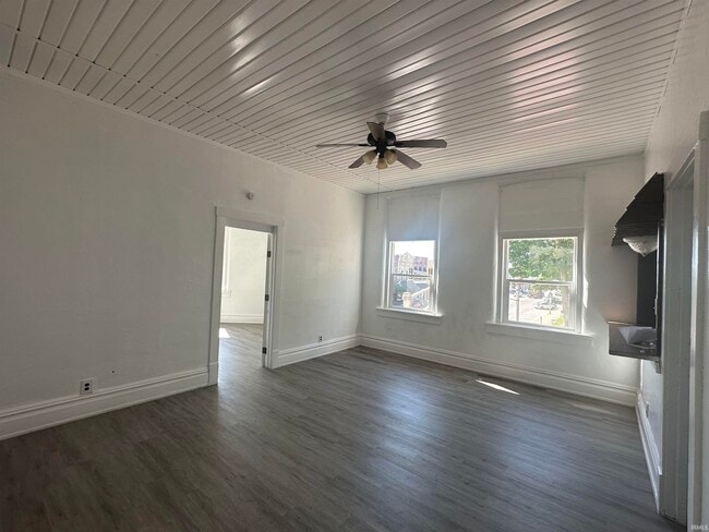 Building Photo - 104 W Michigan St Unit #3