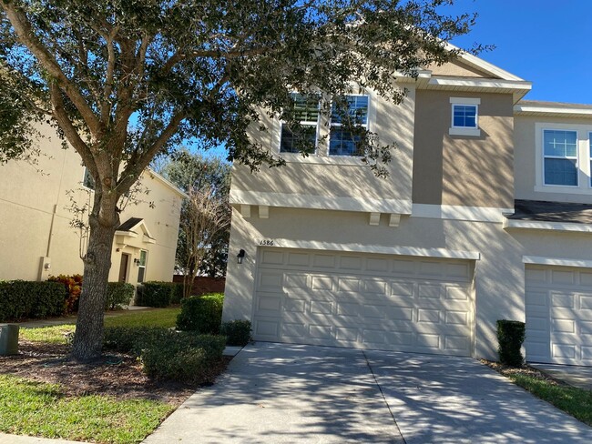 3 BEDROOM. 2.5 BATHROOM TOWNHOME IN OVIEDO - 3 BEDROOM. 2.5 BATHROOM TOWNHOME IN OVIEDO