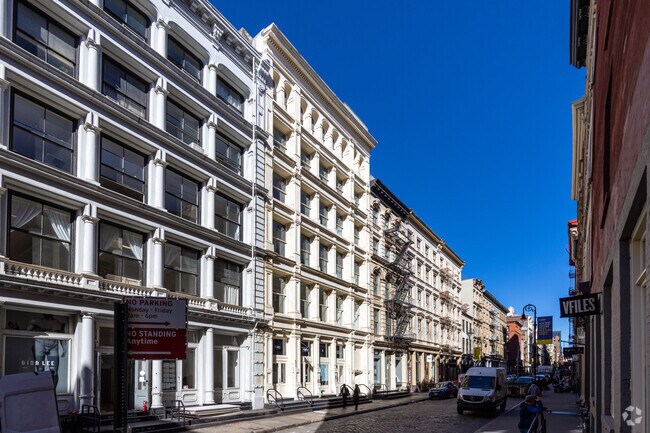 Photo - 15-17 Mercer St