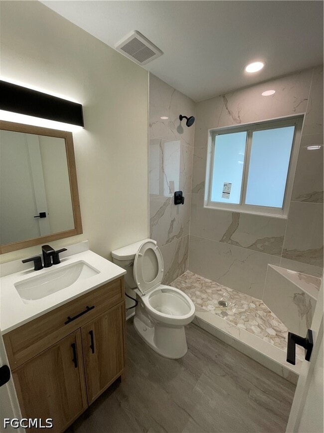 Photo - 233 Cape Coral Pkwy E