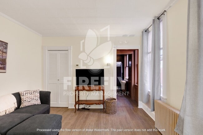 Photo - 217 S Queen St Unit 2