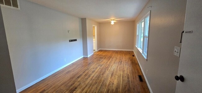 Photo - 129 Edgemoor St