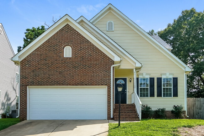 Building Photo - 2529 Trailwood Hills Dr Rental