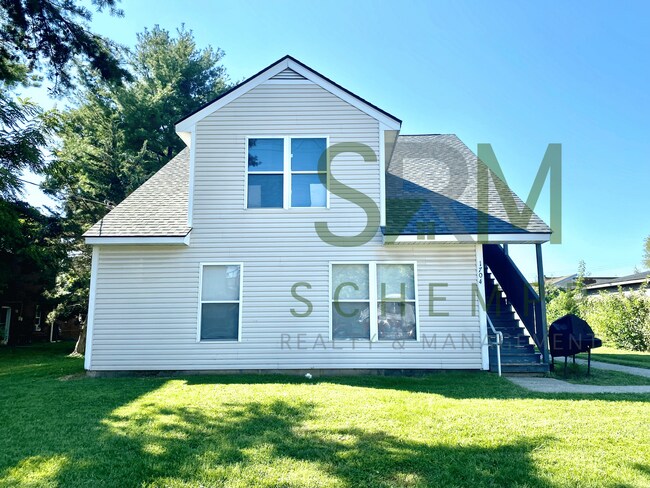 Building Photo - Remodeled 3 bedroom apartment in Portland - Section 8 accepted Unit 1704-2