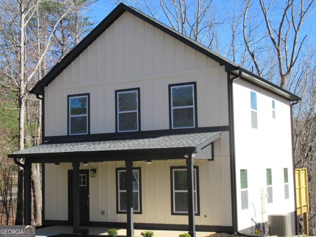Photo - 745 Old Kerns Rd