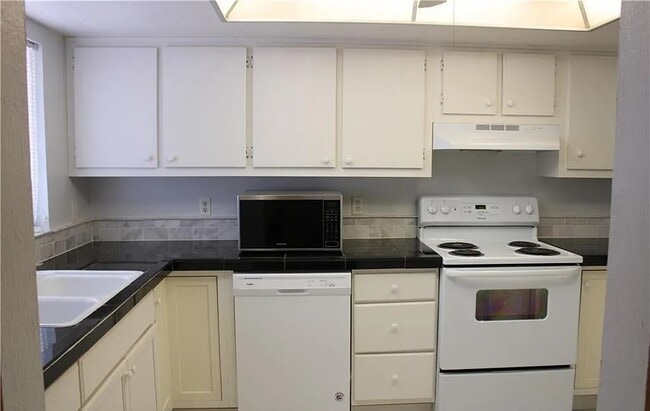 Photo - 203 SE 15th Pl Unit # 214