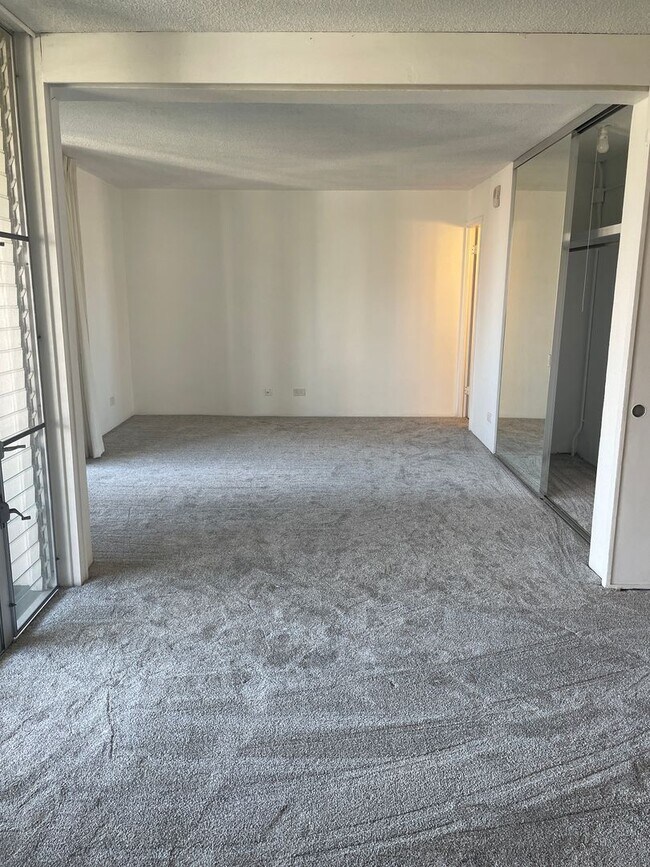 Photo - Victoria Plaza - Makiki/Punchbowl - 2/2/1 ... Unit 201