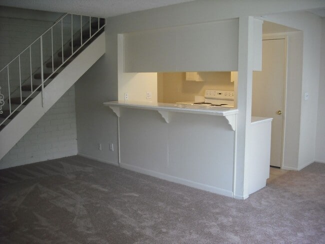 Photo - MODERN UPDATED TOWNHOUSE