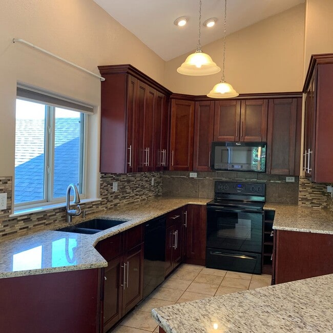 Photo - Beautifully updated home on 5 acres