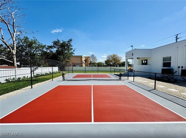 Photo - 2479 Shadowlawn Dr