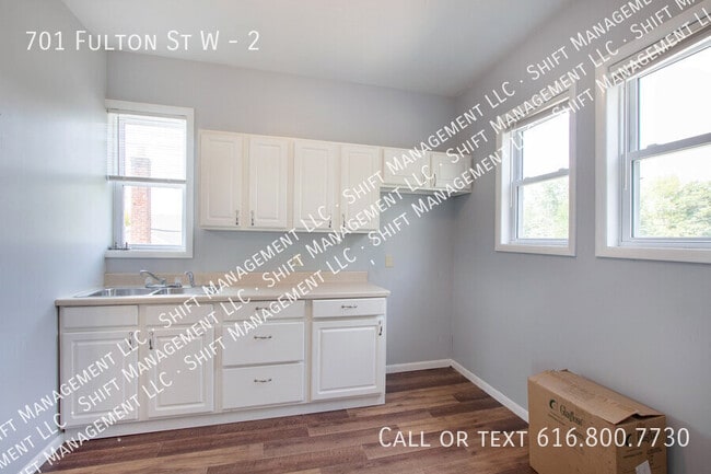 Photo - 701 Fulton St W Unit 2