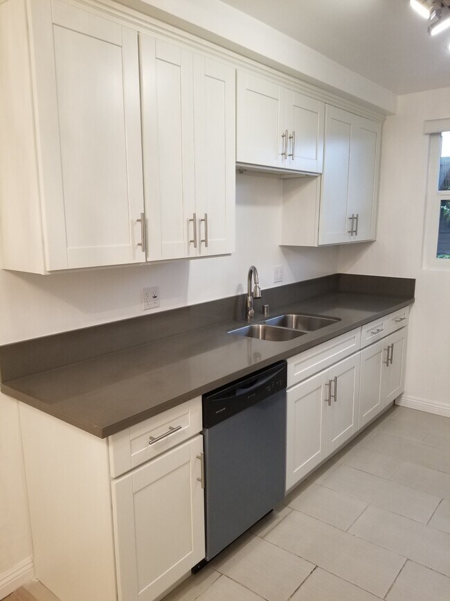 Photo - 1132 S Oakhurst Dr Unit 8