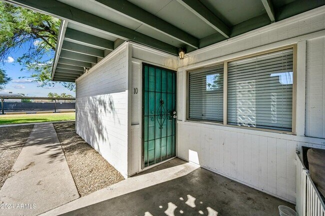 Photo - 1518 W Colter St Unidad Apt 10