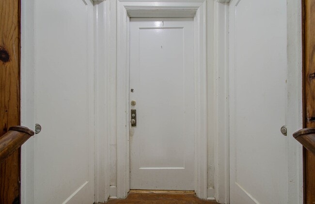Building Photo - 1428 Wentworth St