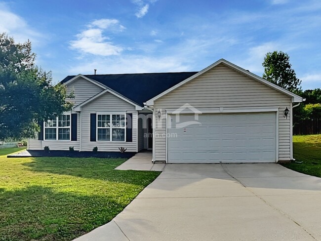 Photo - 218 Bellport Dr House