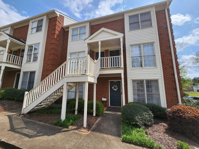 Building Photo - 1515 S Lumpkin St Rental