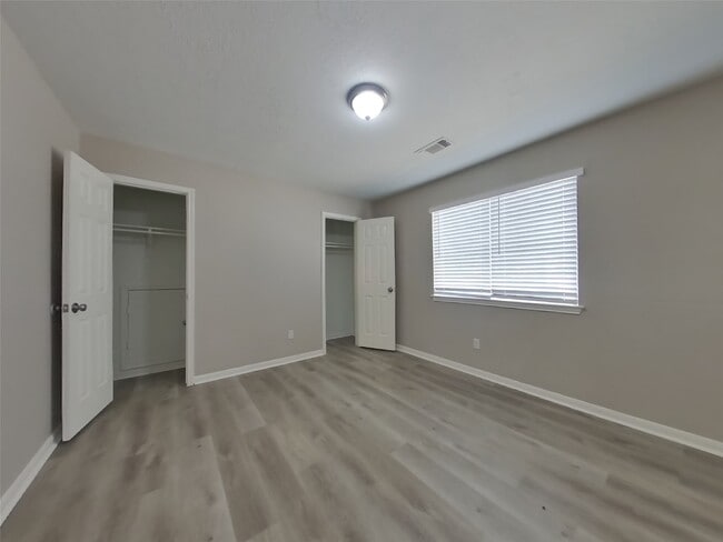 Photo - 2311 Daneswood Ct