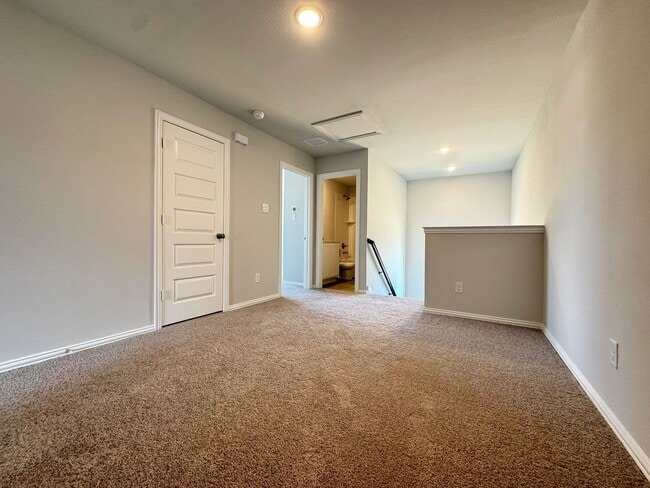 Photo - 3304 Kingdom Dr