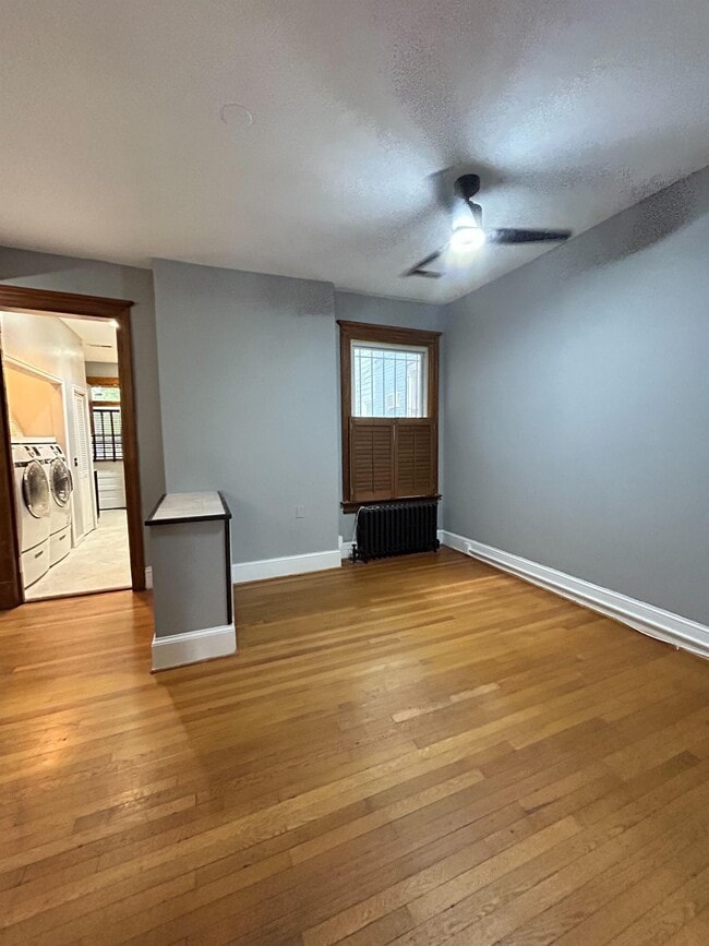 Photo - 1437 E Capitol St SE