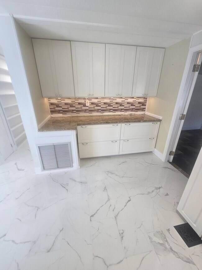 Photo - 1900 Augusta Rd