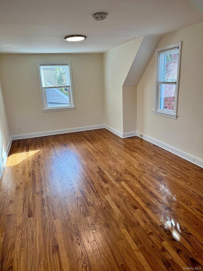 Photo - 29 N Long Beach Rd