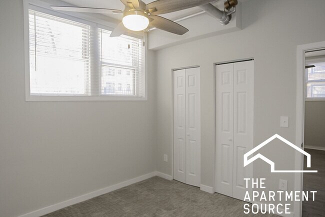 Photo - 3928 N Pine Grove Ave