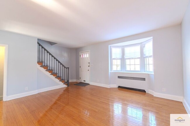 Photo - 1539 Ralworth Rd